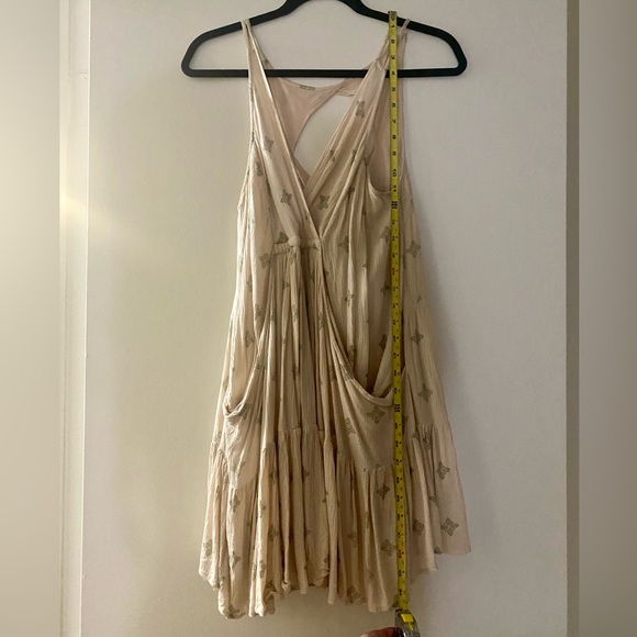 Free People // Vintage Patterned Mini-Dress (M - Cream/Tan) - Picture 7 of 7